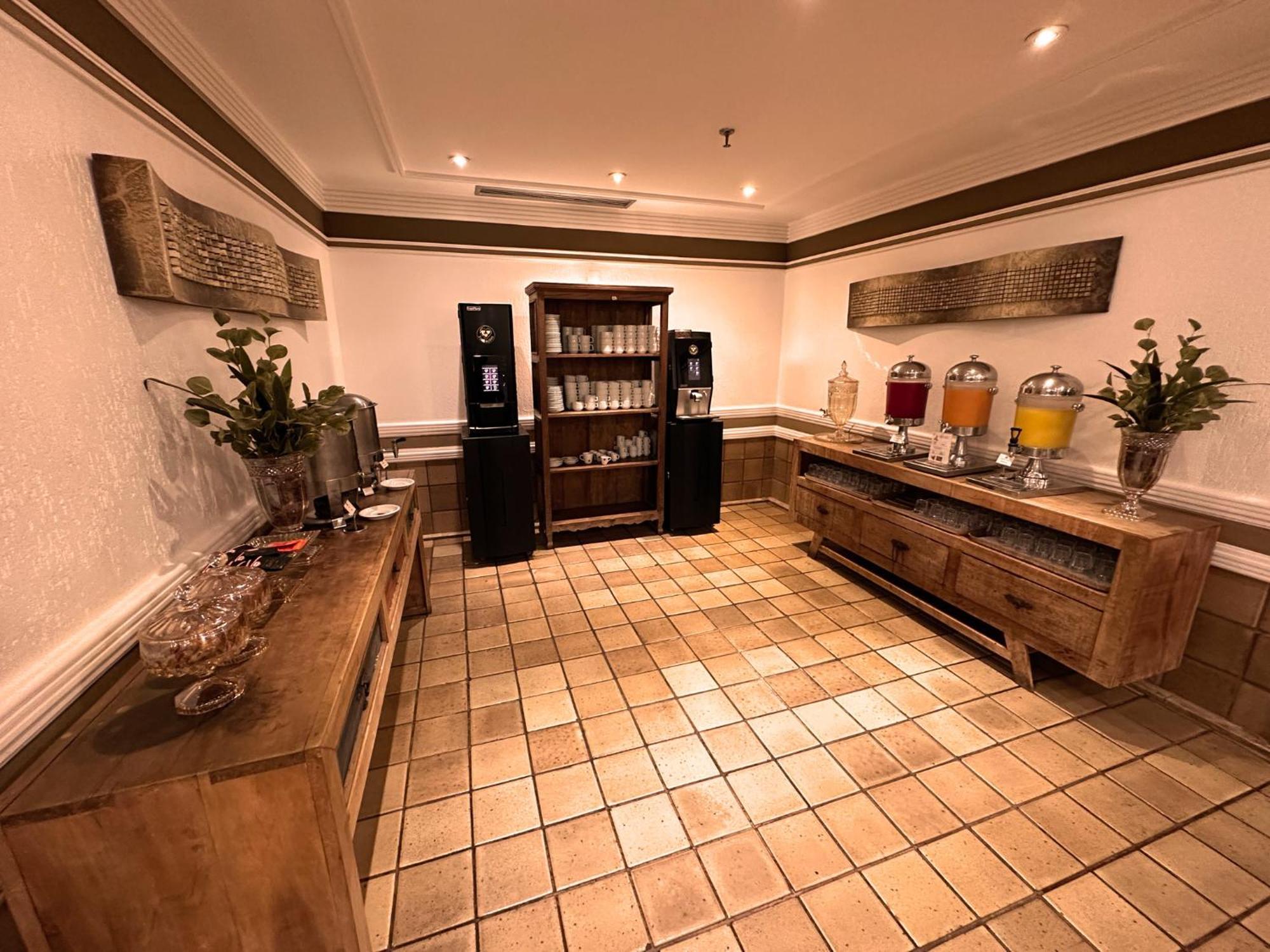 Kubitschek Plaza 4*